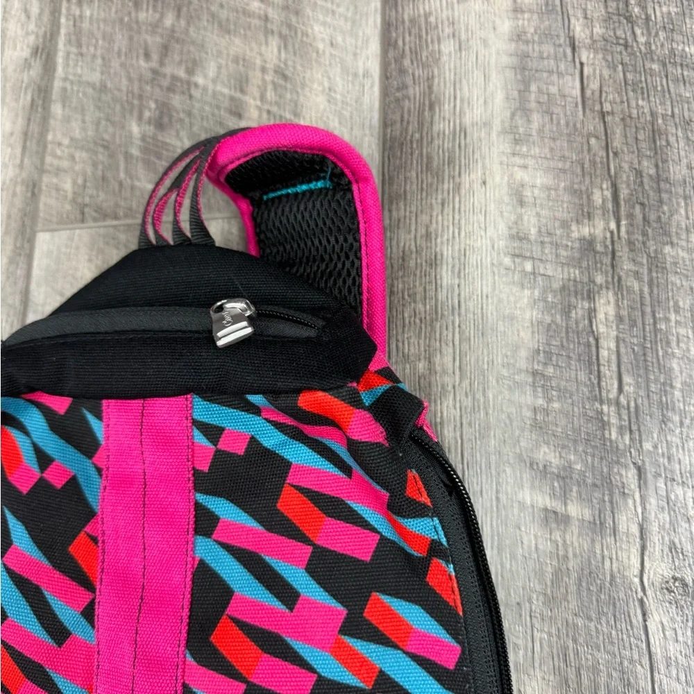 Chaco‎ Raglands Pink/Black Print Sling Bag